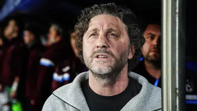 Fatih Tekke, 4-3'lük zafer sonrası kötü haberi verdi: "Kırık var, maalesef operasyon geçirecek"