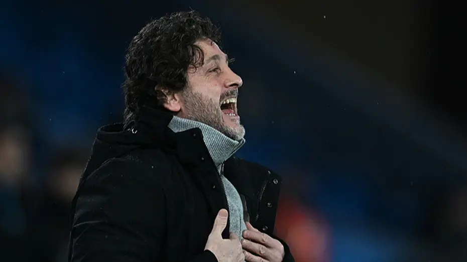 Fatih Tekke'den taraftara sitem. 