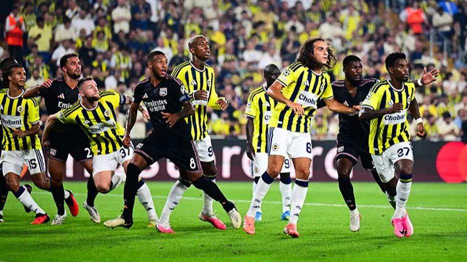 Fenerbahçe, Şampiyonlar Ligi için turu Fransa'ya bıraktı. Kadıköy'de Lyon ile yenişemedi