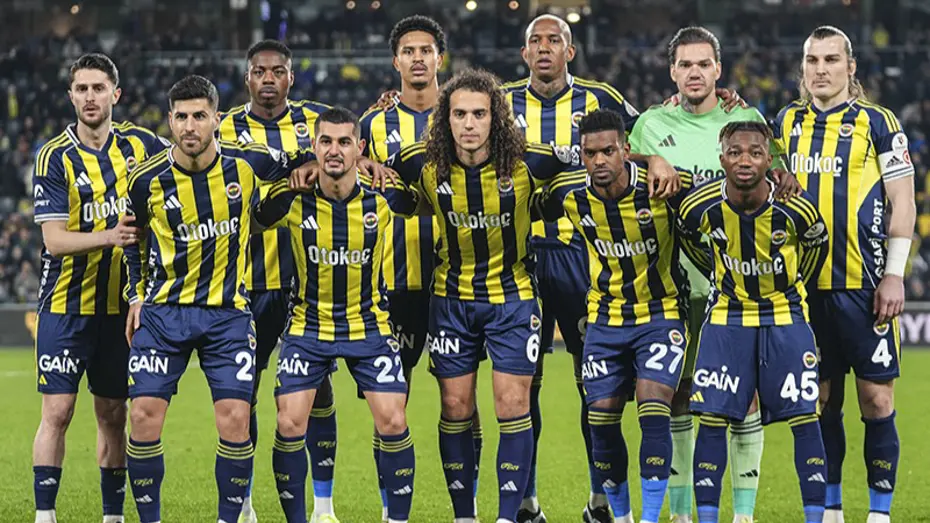 Fenerbahçe'de iki sakatlık şoku birden. Kasımpaşa maçına devam edemediler