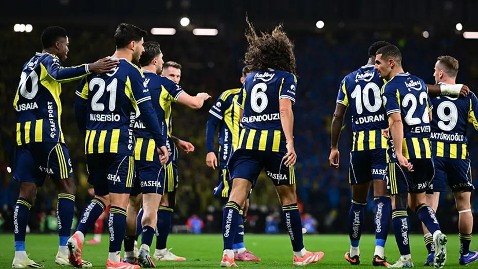 Fenerbahçe’nin yeni yıldızı, Avrupa’yı da salladı. 190 dakika, derbi, gol: “Çılgınlık ve rüya”
