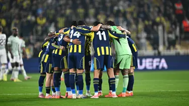Televizyona yansımadı: Fenerbahçeli taraftarlar, maç bitmeden o pankartı açtı