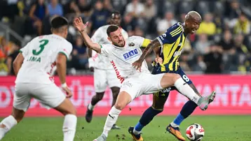 Alanyaspor-Fenerbahçe maçı ne zaman, saat kaçta ve hangi kanalda? Fenerbahçe galibiyet için sahada