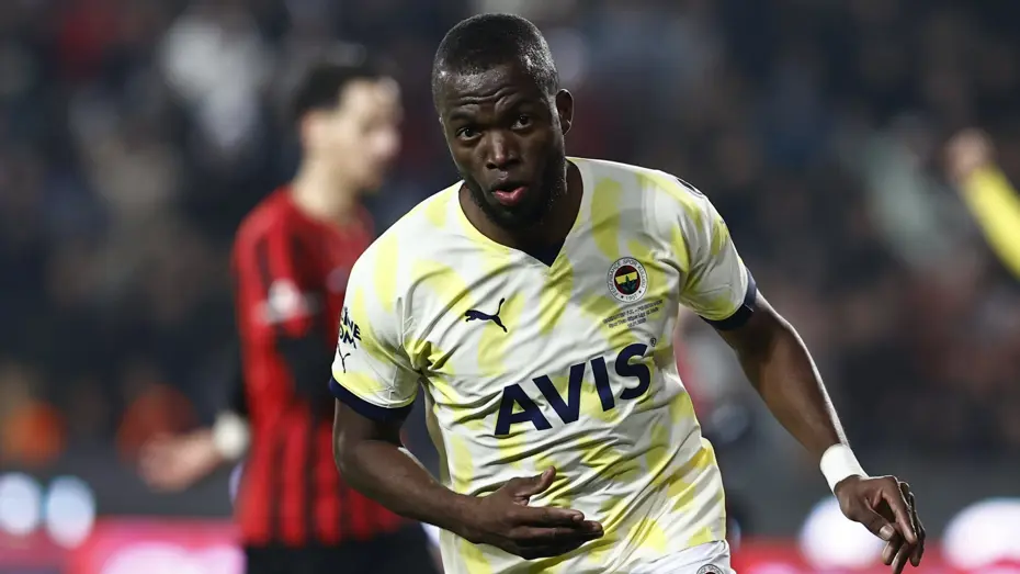Fenerbahçe'de gol krallığı yaşamıştı, yeni takımı belli oldu