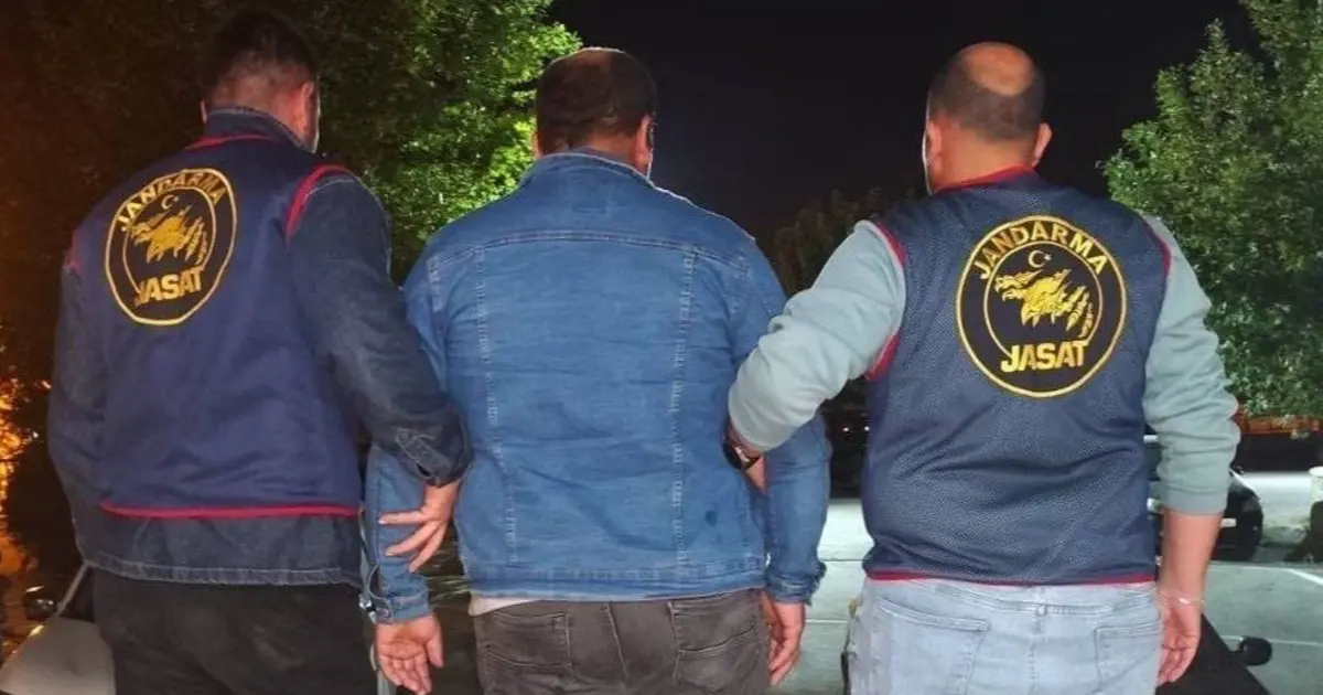 Ehliyet sınavına düzenekle girdi, yakalandı