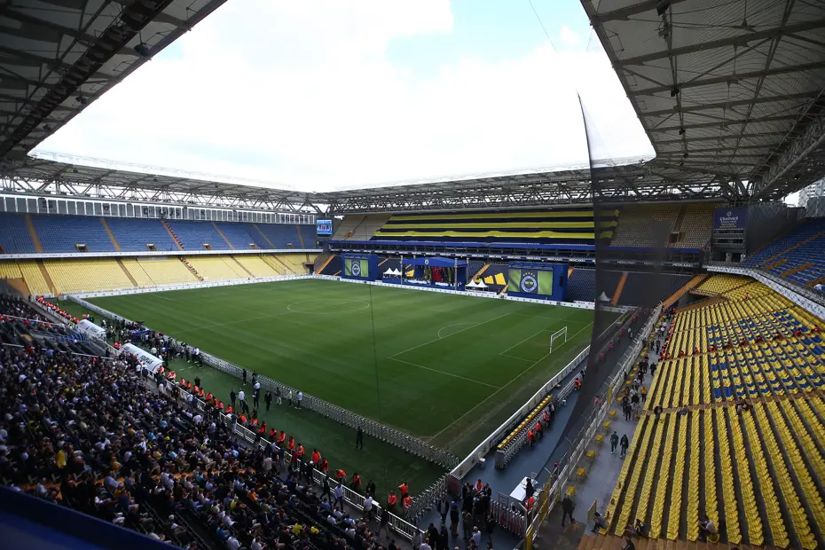 Fenerbahçe'den 16 milyar 560 milyon TL'lik dev anlaşma