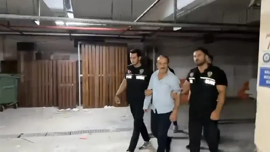 UltrAslan liderinin evinden servet çıktı. Sebahattin Şirin'in evinde 8.5 saat süren arama