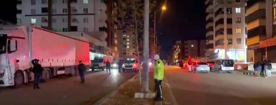 Gaziantep’te otomobilin çarpıp kaçtığı anne öldü, kızı ağır yaralandı