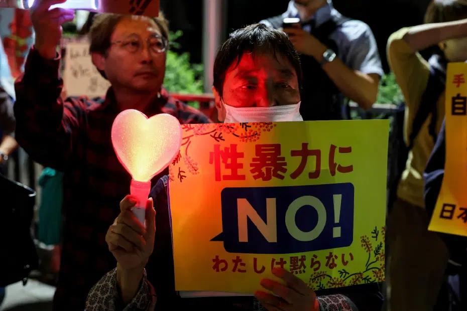 Japon hükümetinden ülkedeki ABD askerlerine alkol ve sokağa çıkma yasağı
