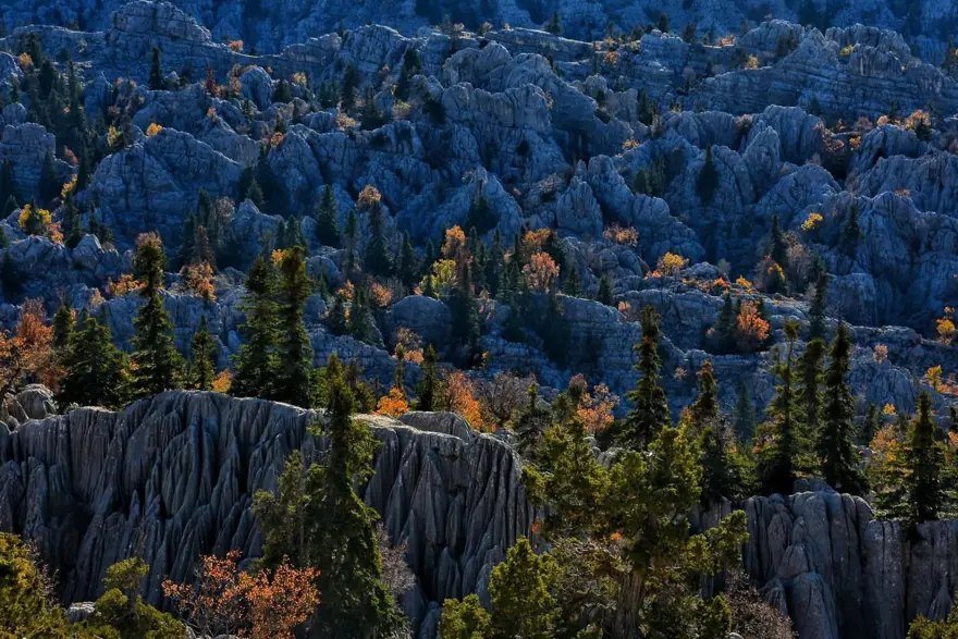 Giden Gelmez Dağları'nın öldüren uçurumları. Derinlikleri 100 metreyi buluyor 