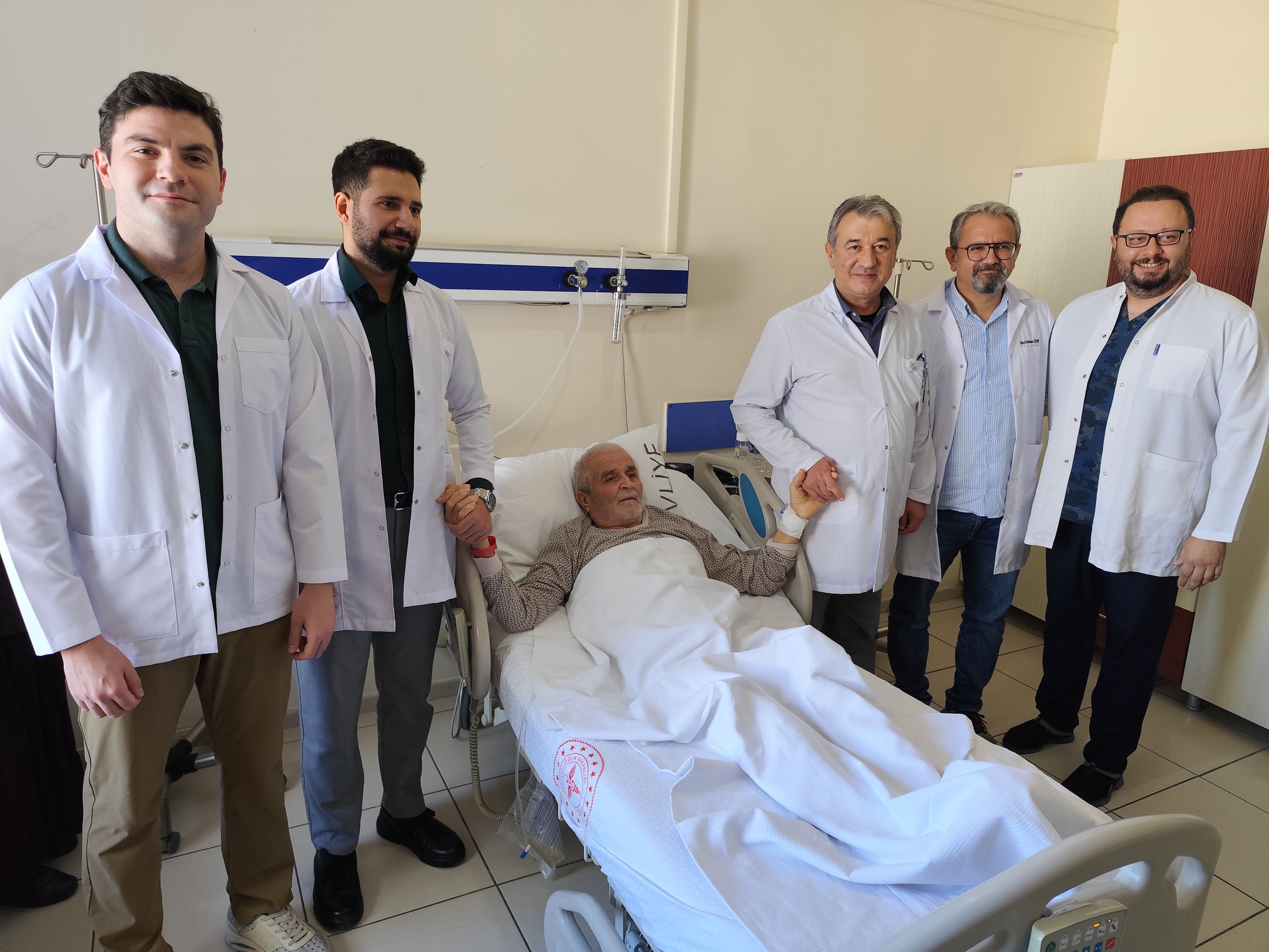 Giresun'da pelvik böbrekli hastaya Türkiye'de ilk olan ameliyat başarıyla yapıldı