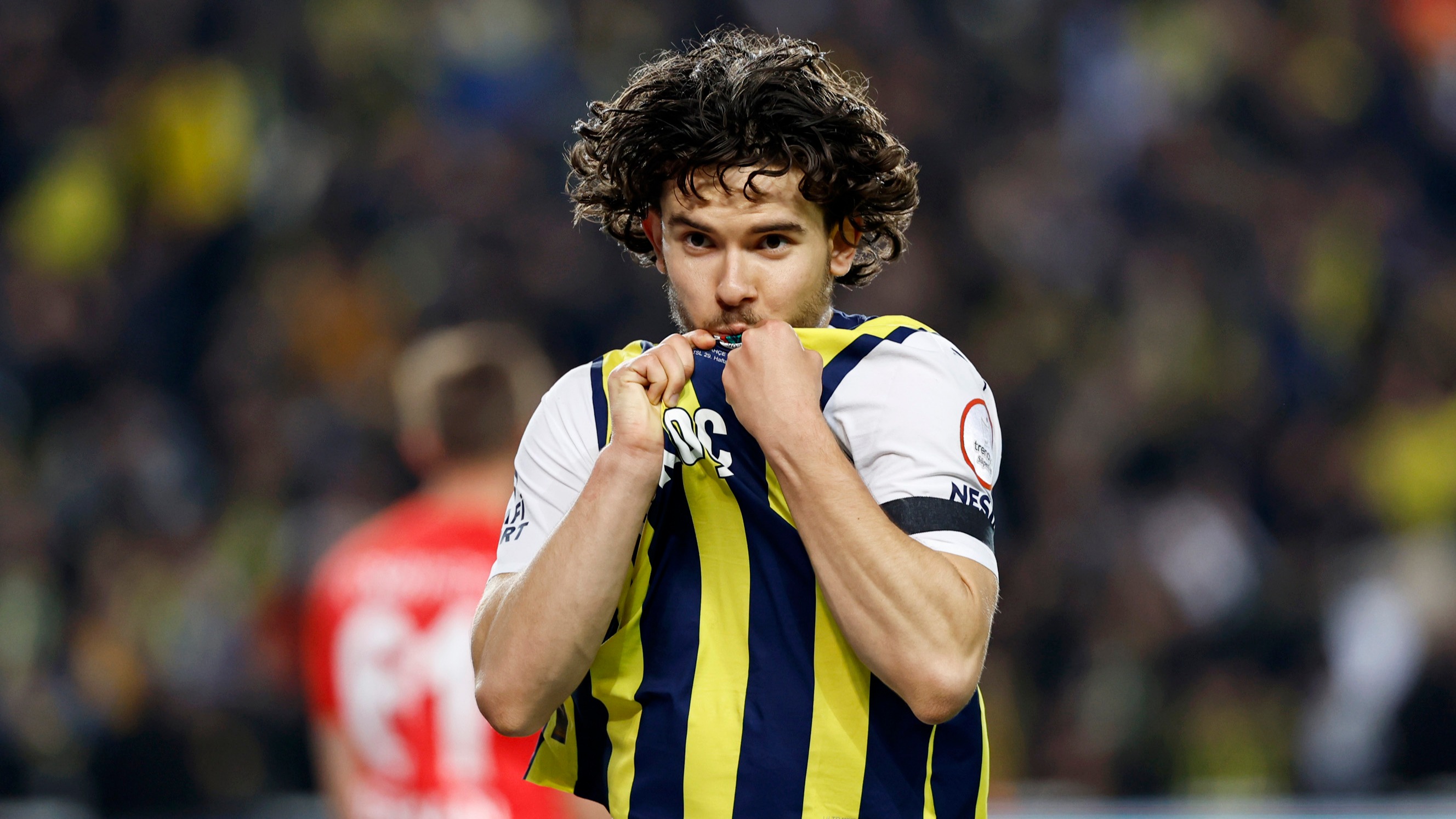 Fenerbahçe'den gece yarısı Ferdi Kadıoğlu açıklaması
