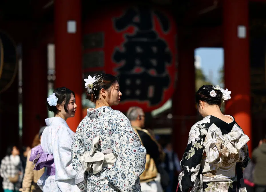 Japonya yabancılara şartları ağırlaştırdı. Harçlara 20 kat zam