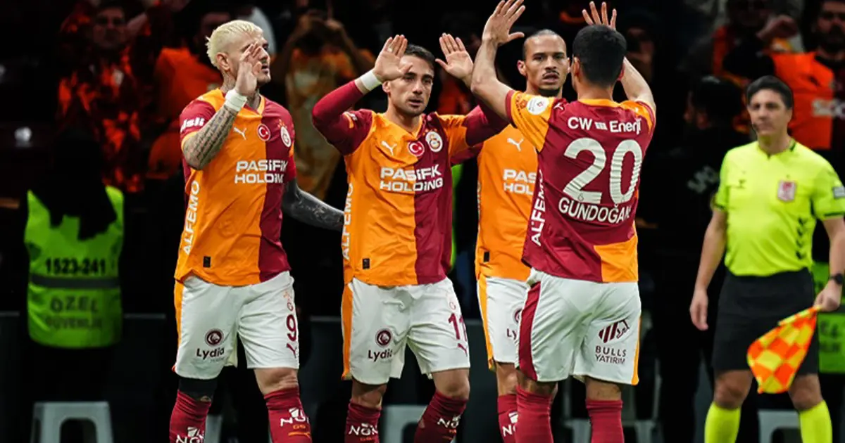 Galatasaray, Kasımpaşa karşısında farkı kazandı! Sarı-kırmızılılar, ilk yarıyı lider kapattı