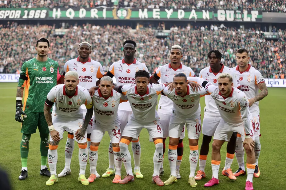 Galatasaraylı yıldız, Kocaelispor maçına devam edemedi: Yerde kaldı, değişiklik istedi