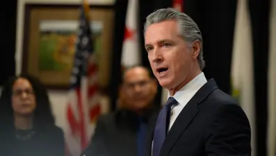 California Valisi, Trump'ı hedef aldı. "İç savaş çıkarmaya çalışıyor"