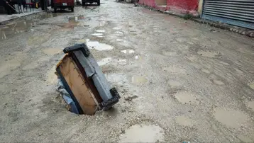 Çöken yola kanepe kollu önlem