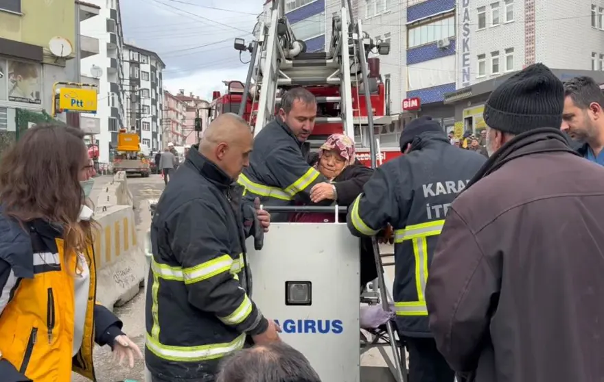 Karabük'te 5 katlı binada yangın. Can pazarı yaşandı 1