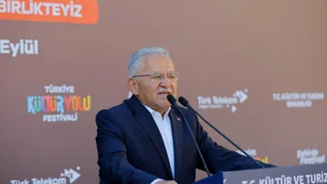 Kayseri Belediye Başkanı Büyükkılıç'tan Bakan Ersoy'a "Kayseri Kültür Yolu Festivali" teşekkürü