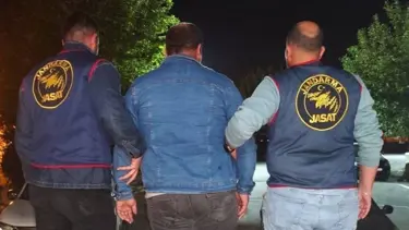 Ehliyet sınavına düzenekle girdi, yakalandı