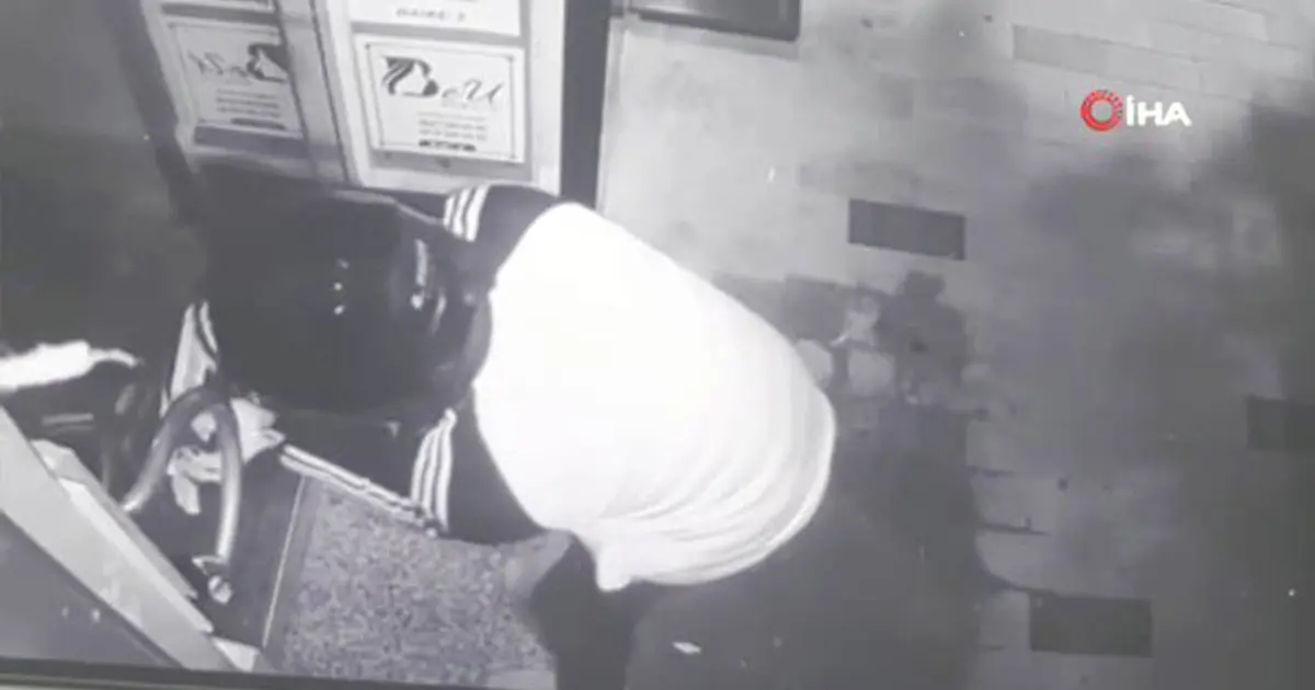 İş merkezi girişine el bombası. Polis alarma geçti