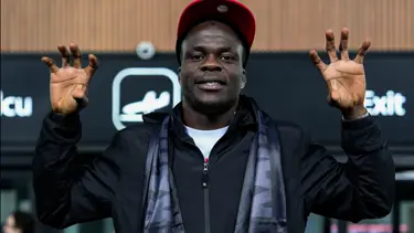 Süper Lig'e damga vurmuştu, Olaitan Beşiktaş için İzmir'den İstanbul'a gitti