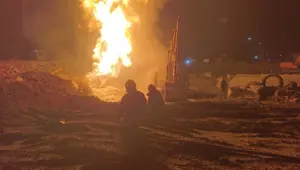 Altyapı kazısında doğalgaz borusu patladı, 2 işçi yaralandı