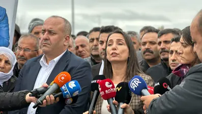 DEM Parti'den Selahattin Demirtaş'a ziyaret