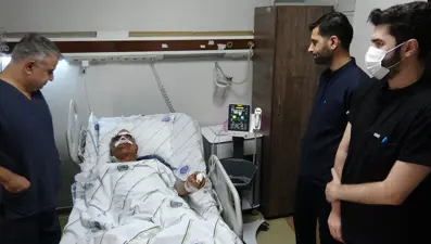 Ayı saldırdı, elmacık kemiği koptu