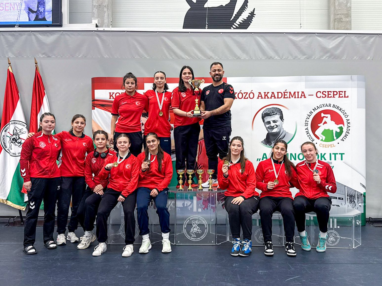 Milli Takım Macaristan’dan birinci döndü