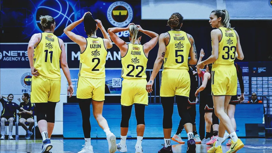 Fenerbahçe, Galatasaray'ı yendi ve Kadınlar Basketbol Ligi'nde namağlup şampiyon oldu