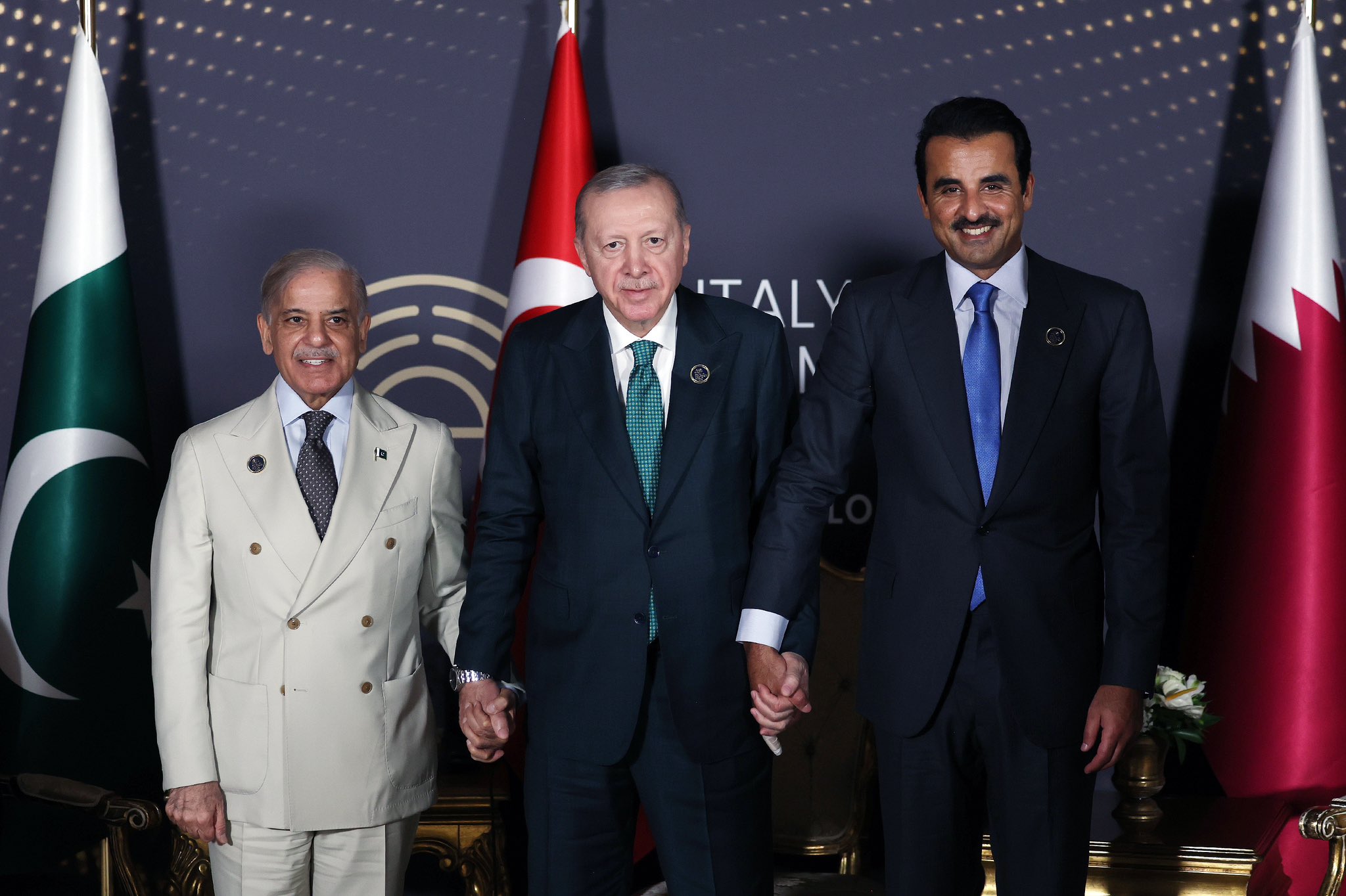 Cumhurbaşkanı Erdoğan'dan Antalya'da diplomasi trafiği