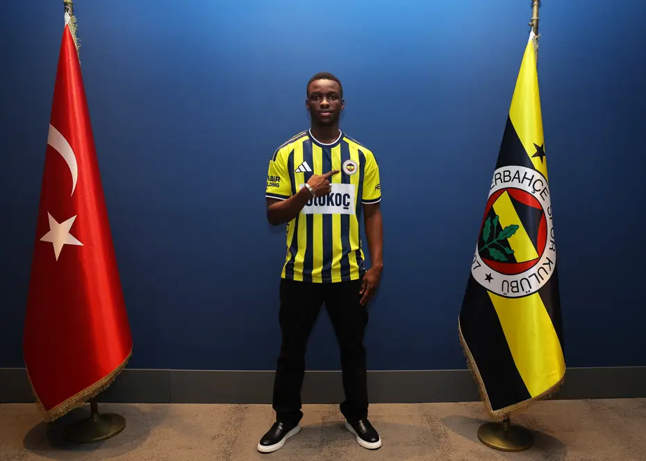 Fenerbahçe Amara Diouf transferini açıkladı