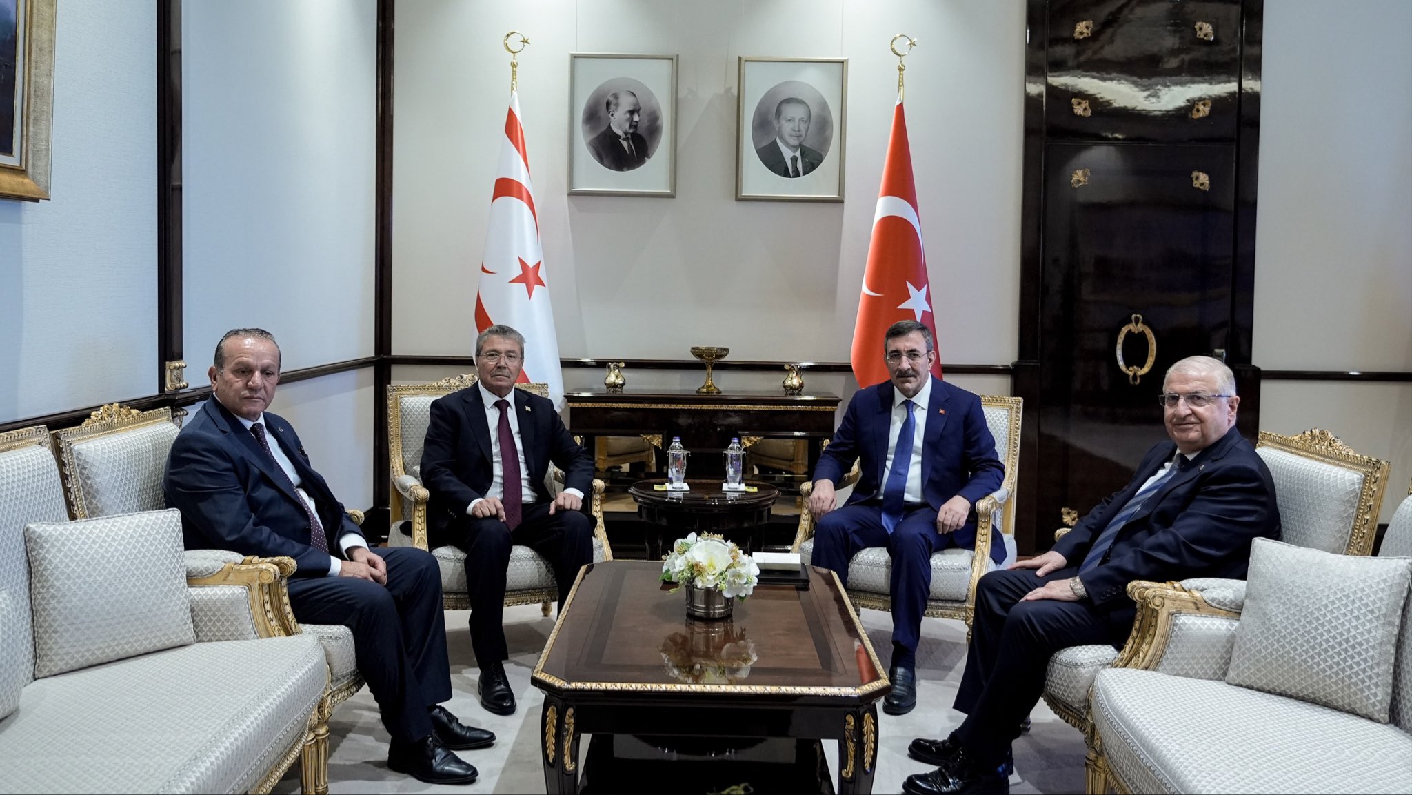 Cevdet Yılmaz ve Bakan Güler KKTC Başbakanı Üstel ile bir araya geldi