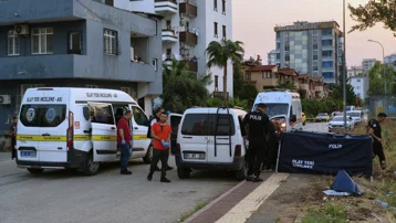 Borç kavgası cinayetle bitti. Baba ve oğul öldü, anne yaralı