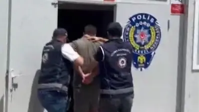 Interpol'ün aradığı zanlı İstanbul Havalimanı'nda yakalandı