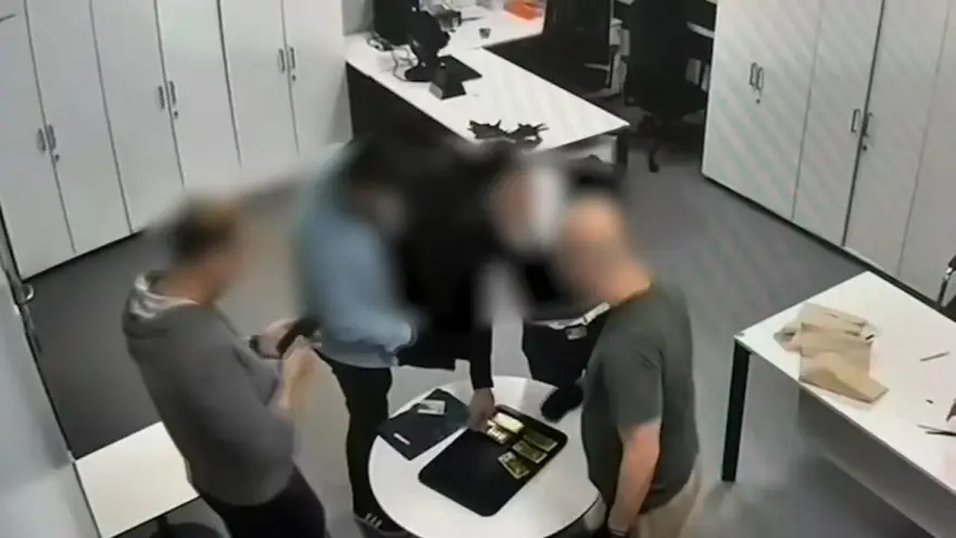 İSTANBUL'DAKİ KAÇAKÇILIK OLAYINDAN SONRA SIRRA KADEM BASMIŞTI 1