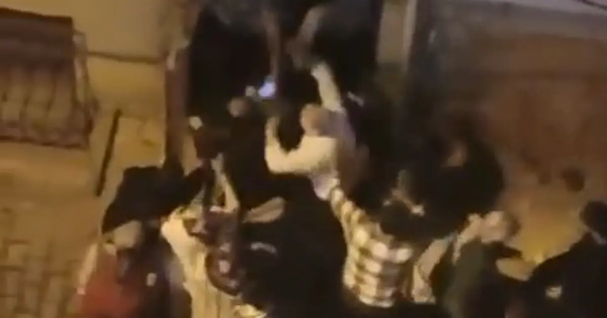 Komşular arasında sopalı kavga