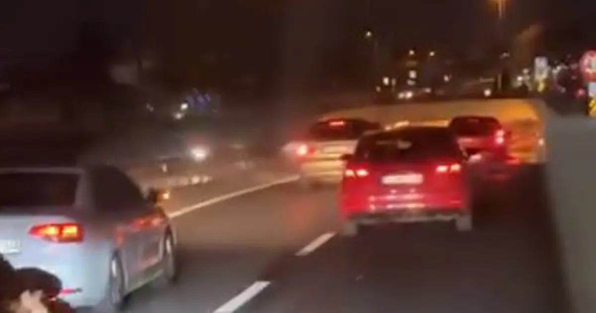 Cezalar da durduramadı. Düğün konvoyu yol kesti