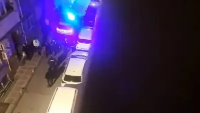 Pompalı tüfekle rastgele ateş açtı: 1'i polis 4 yaralı