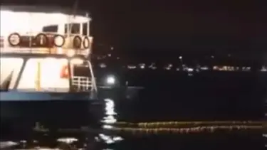 Boğaz vapuru ağlara takılıp kaldı