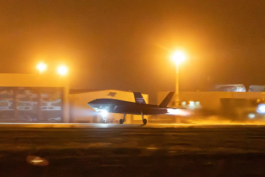 Bayraktar Kızılelma'ya hayalet göz... Toygun ile görmeden vuracak! 1 Bayraktar Kızılelma'ya hayalet göz... Toygun ile görmeden vuracak! 1