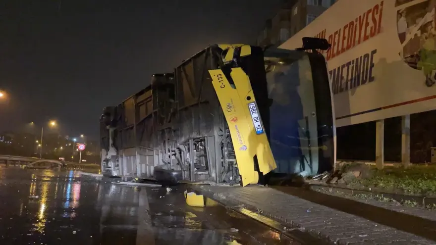 İstanbul'da sarı kodlu yağış başladı, 24 saat boyunca aralıksız sürecek - 
                    2. Resim