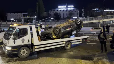 İstanbul'da 4 araç birbirine girdi, 3 yaralı
