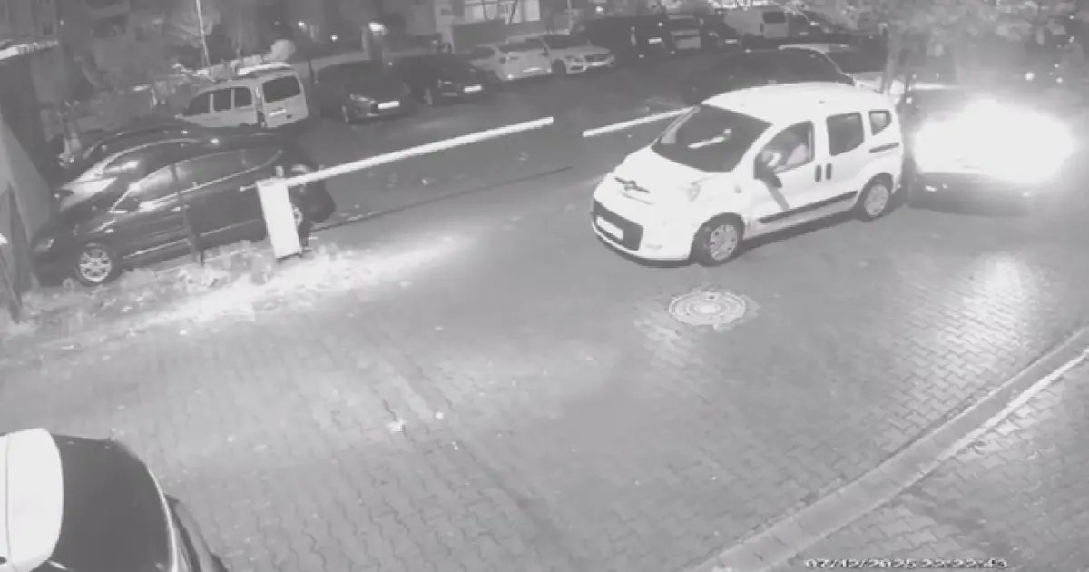 Pendik'te alkollü sürücü dehşeti. 2 yaya ve 7 araca çarptı