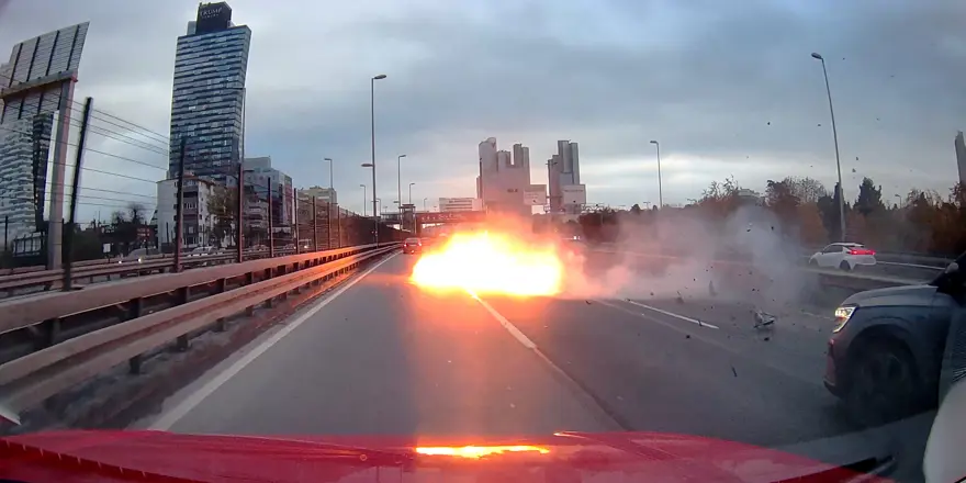 Makas atarken kontrolden çıktı, alev topuna döndü 3