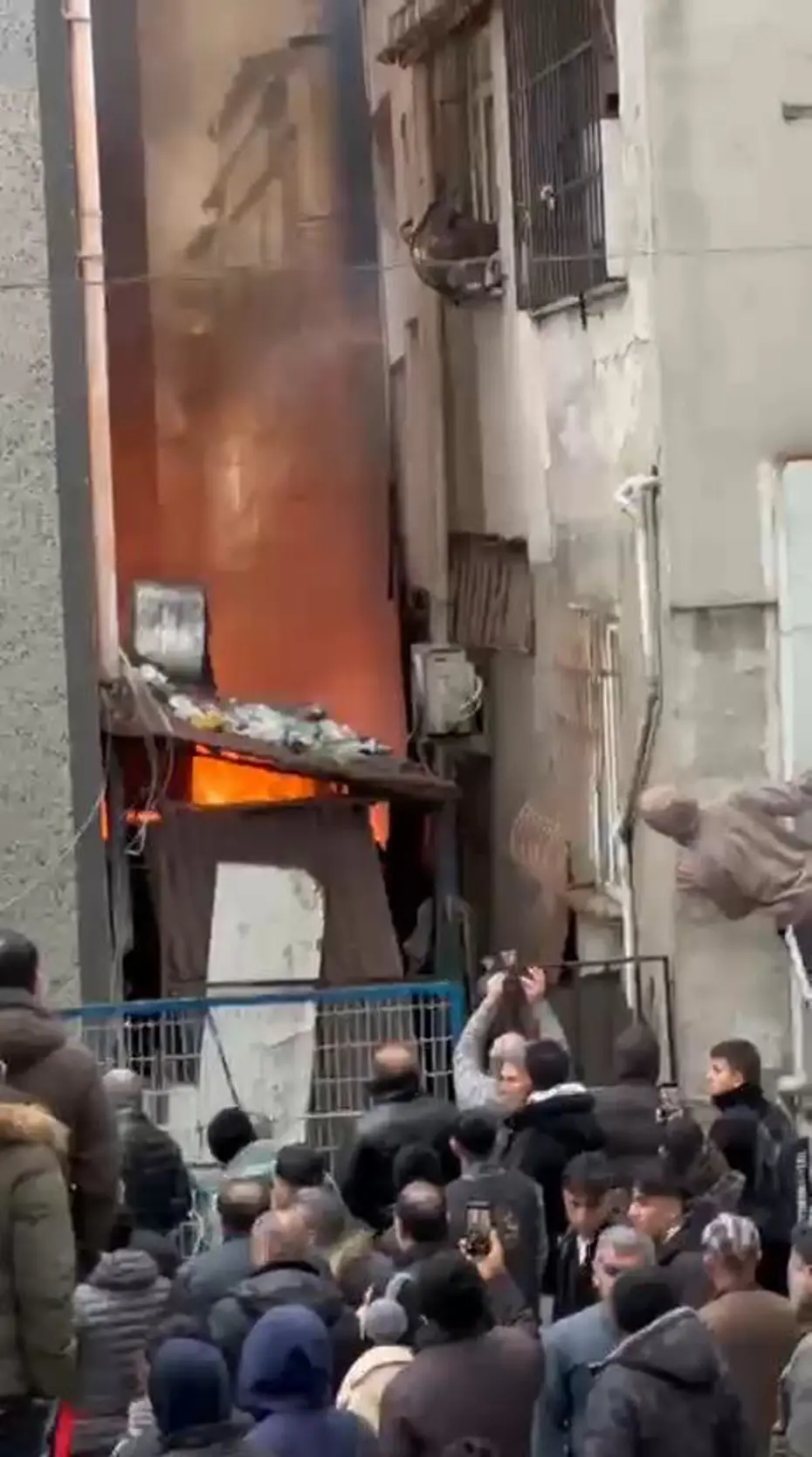 İstanbul'da tekstil atölyesinde yangın