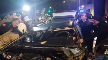 Hatalı sollama kazasında 3 kişi yaralandı