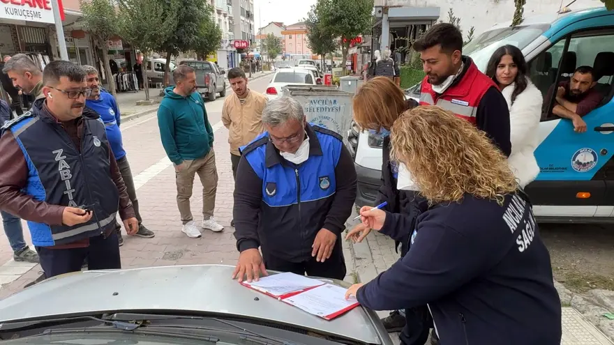 Kötü kokular dramı ortaya çıkardı: Yıllardır çöpün içinde yaşıyormuş 2