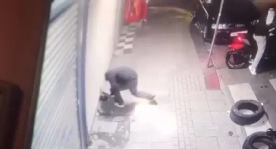 İstanbul'da iş yerine bombalı saldırı: Önce patlama oldu, sonra yangın çıktı 1